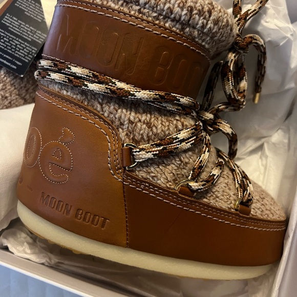 Chloe x Moon Boot - Picture 2 of 4